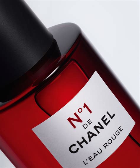 chanel numero rouges|Chanel l'eau rouge no 1.